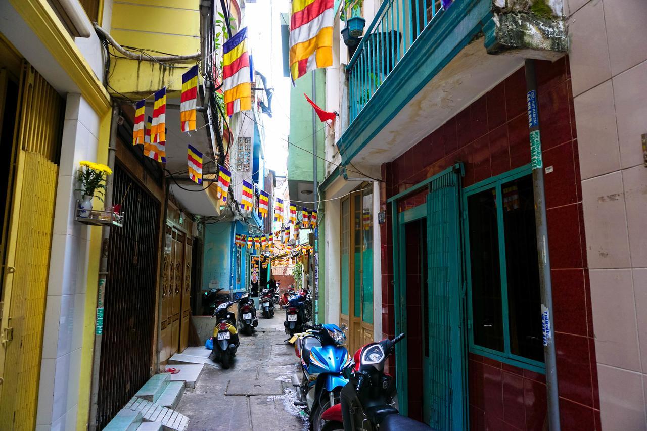 Color House Hostel Ho Chi Minh City Exterior photo