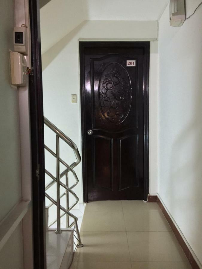 Color House Hostel Ho Chi Minh City Exterior photo