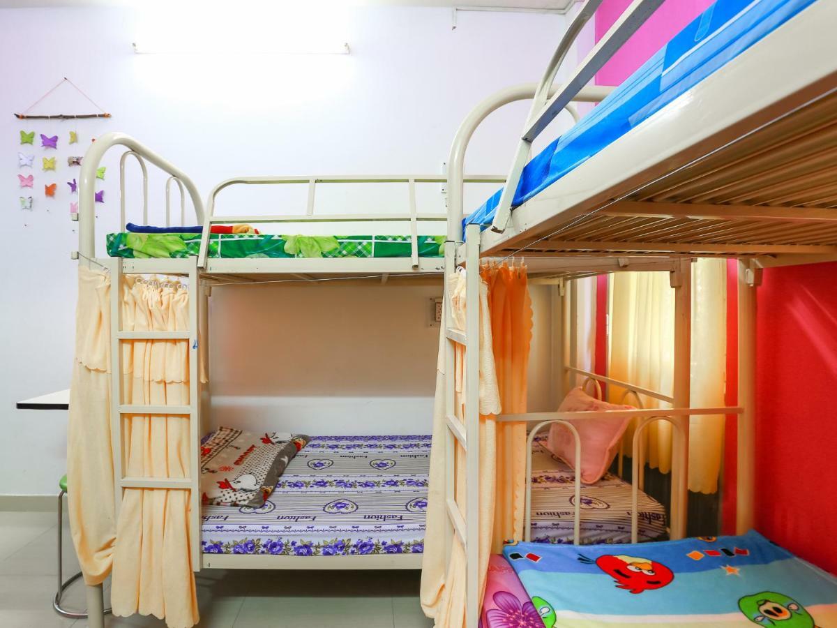 Color House Hostel Ho Chi Minh City Exterior photo